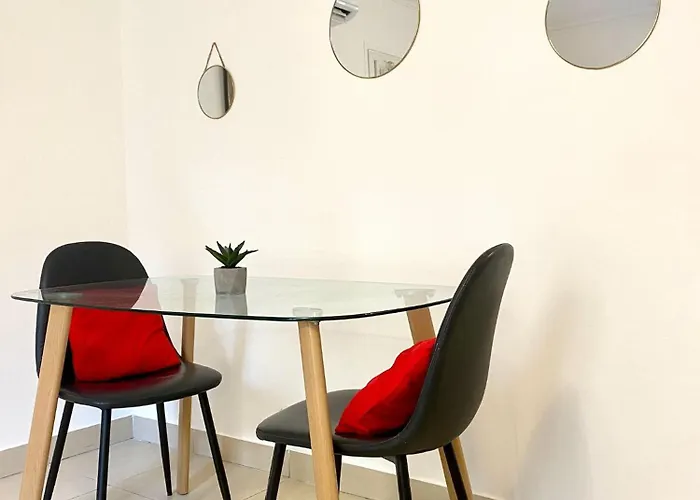 Grand Centre De Apartment *