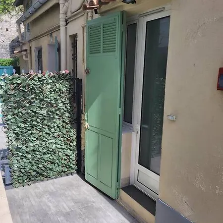 Grand Studio, Parking Privé, Cuisine Séparée * Cannes