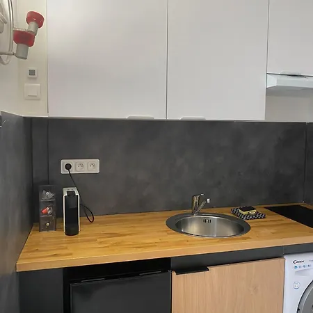 Appartamento Grand Studio, Parking Privé, Cuisine Séparée *